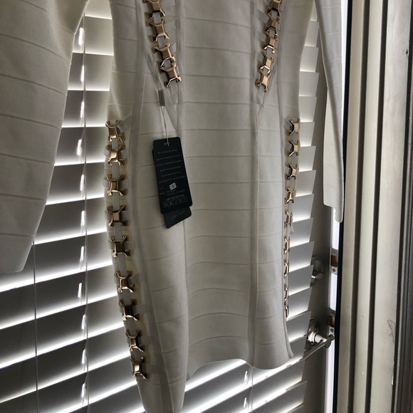 Dress - Picture 2 of 4